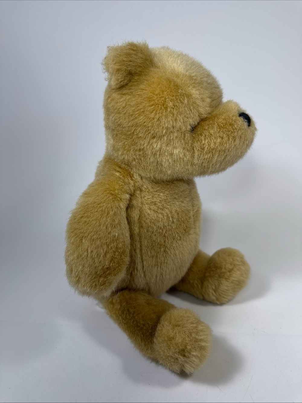 Gund Plush classic Winnie the Pooh in Soft Golden Brown coat - Picture 10 of 10